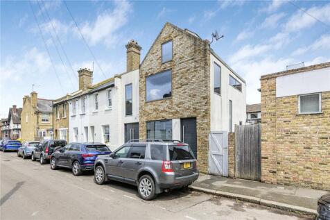 May Road, Twickenham, TW2