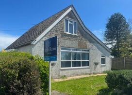 Sunnyside, Sea Road, Winchelsea TN36 4NA