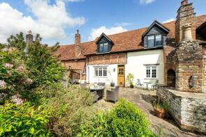 Pond Cottage, Flamstead Farm, Chesham Road, Chesham HP5 3PH
