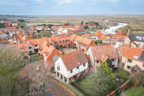 Versatile Coastal Home in Blakeney