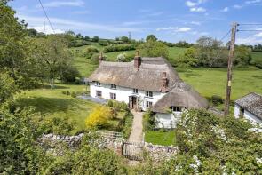 Eastons, Lane Past Easton, Axminster EX13 7EN