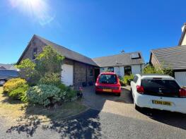 4, Meadow Side, Llanspyddid, Brecon LD3 8PJ