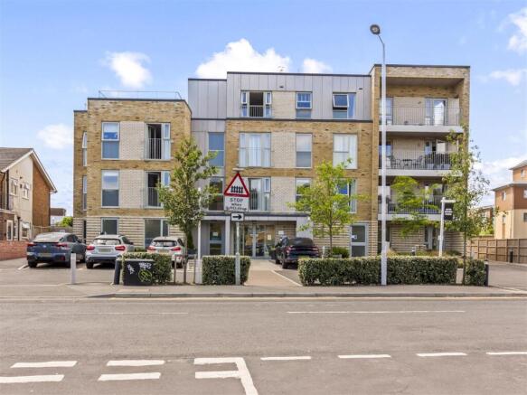 3 Walnut Tree Place-002.JPG