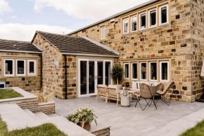 15, The Headlands, Huddersfield Road, Liversedge WF15 7NS