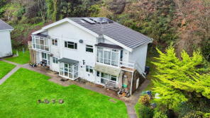 30, Wesley Close, Torquay TQ2 8SH