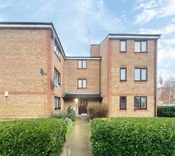 Danbury Crescent, South Ockendon, RM15