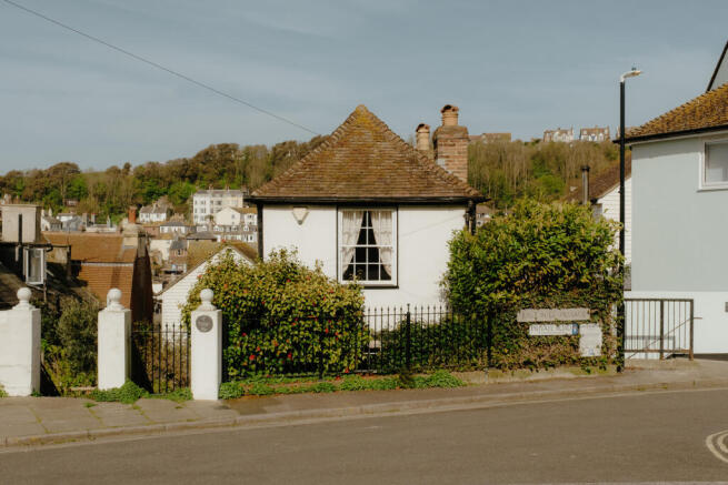 Croft-Hastings-RosemaryCottage-Exterior