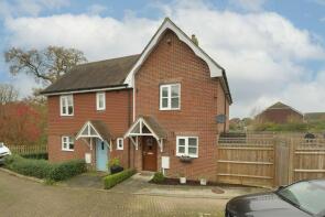 8, Redleaf Close, Tonbridge TN11 8BW