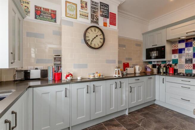 Henleaze Road, Henleaze Kitchen 1.jpg