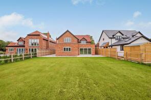 Hartsholm, Silchester Road, Tadley RG26 5EX