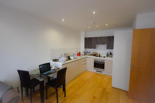 Lounge/Kitchen Area