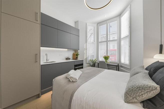 One Stay - Studio 7 - Kitchenette - Image 1.jpg