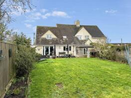 7, Meadow View, Kempsford GL7 4HA