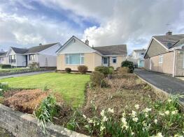7, Lyons Road, St. Austell PL25 3HU