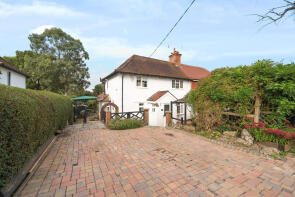 68, Oak Hill, Wood Street Village GU3 3ES