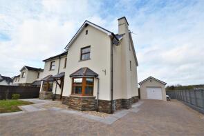 Meadow View, Clos Y Wennol, Porthyrhyd, Carmarthen SA32 8BD
