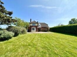 Millfield, Heath Road, Hickling NR12 0YE