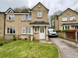 5, Petrel Close, Bradford BD6 3YB
