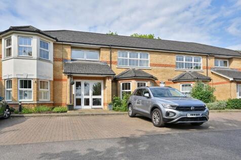 Chatsworth Mews, Watford, WD24