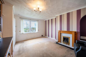 15, Braeside Crescent, Kirkmuirhill, Lanark ML11 9SG