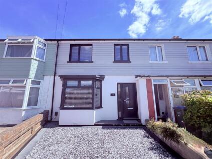 Marina Grove, Portchester