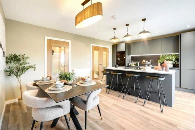 Lounge Dining