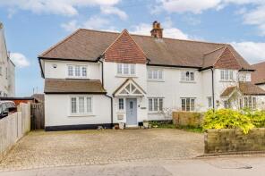 Redlap, Gun Road, Knebworth SG3 6BP