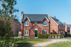 37, Woods Way, Colchester CO5 7FB