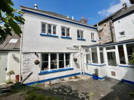 23b, Fore Street, Buckfastleigh TQ11 0BT