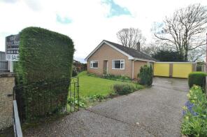 9, Paddock Close, Ropsley NG33 4BJ