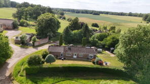Hare Lodge, Stamford Road, Laxton NN17 3AU
