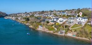 2 Farthings, Yealm View Road, Plymouth PL8 1AN