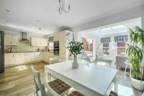 15, Jerram Place, Sarisbury Green, Southampton SO31 7NX