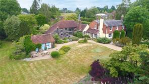 Holmbush, Brenchley Road, Matfield, Tonbridge TN12 7PP