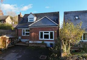 Senngar, Sandy Lane, Salisbury SP5 2NS