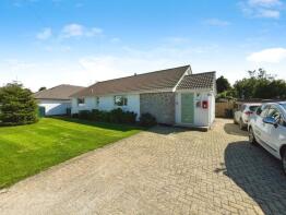 Wellyn, Horsedowns Road, Hayle TR27 6BS