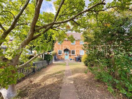 Earls Corner, Blanche Lane, South Mimms Village