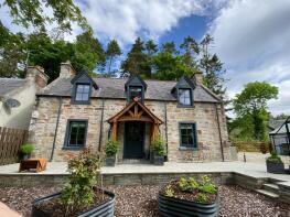 Strathy, Back Street, Dornoch IV25 3RG