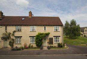 42, Hawthorne Drive, Bradwell Village, Burford OX18 4XF