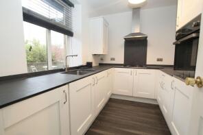 Flat 4, 119 Clewer Place, Hollins Road, Todmorden OL14 6QG