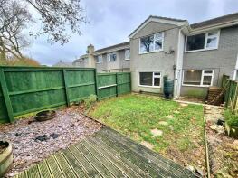 21, Tor View, Tregadillett, Launceston PL15 7HB