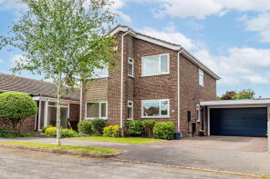 59, Dines Close, Bedford MK45 3BU