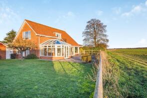 Tormead Lodge, Ploughmans Piece, Hunstanton PE36 6NE