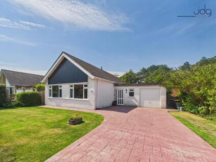 Haverbreaks Place, Lancaster | A Rare Haverbreaks Home