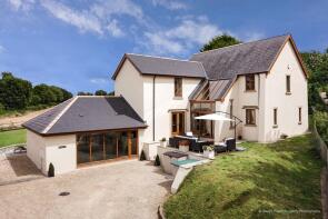Mereworth, Heol-y-cawl Lane, Bridgend CF35 5BB