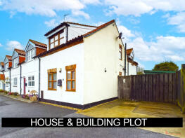 12, The Square, Wansford YO25 8NR