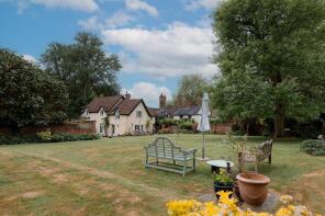 The Old Manor, The Street, Ipswich IP7 7HU