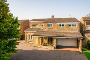 Pippins, Road Running Through Henton, Henton, Chinnor OX39 4AP