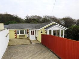 Seagulls View, Beach Road, Penarth CF64 5UG