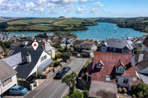 Upper Deck Flat 3, Gardenhurst, Raleigh Road, Salcombe TQ8 8BH